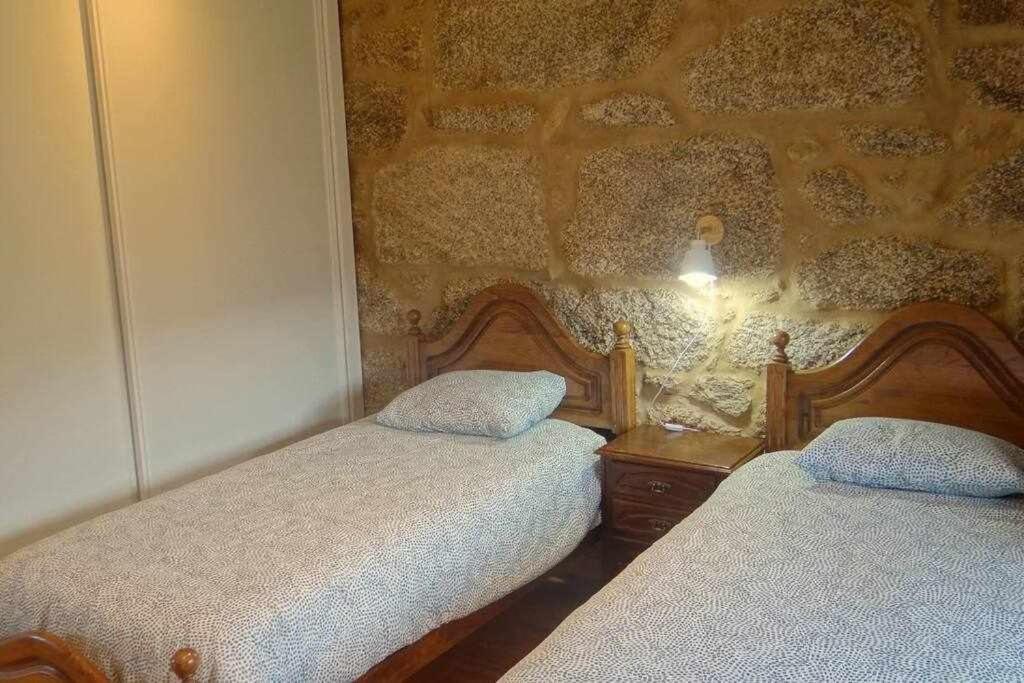 Cuberto Darriba Casa Restaurada En Canedo 卡尔诺塔 外观 照片
